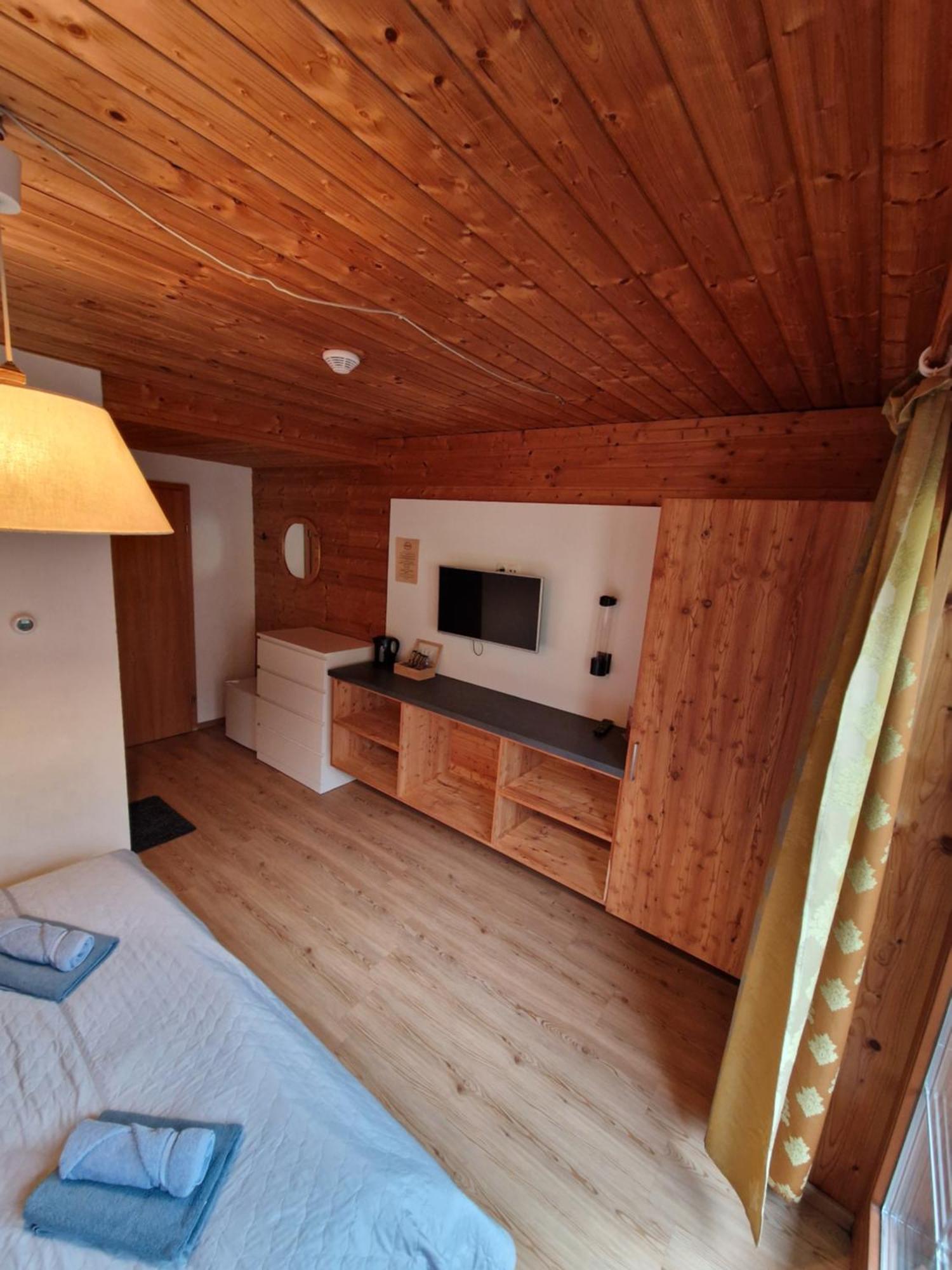 Bed and Breakfast Garni Baerenwirt Лойташ Екстер'єр фото