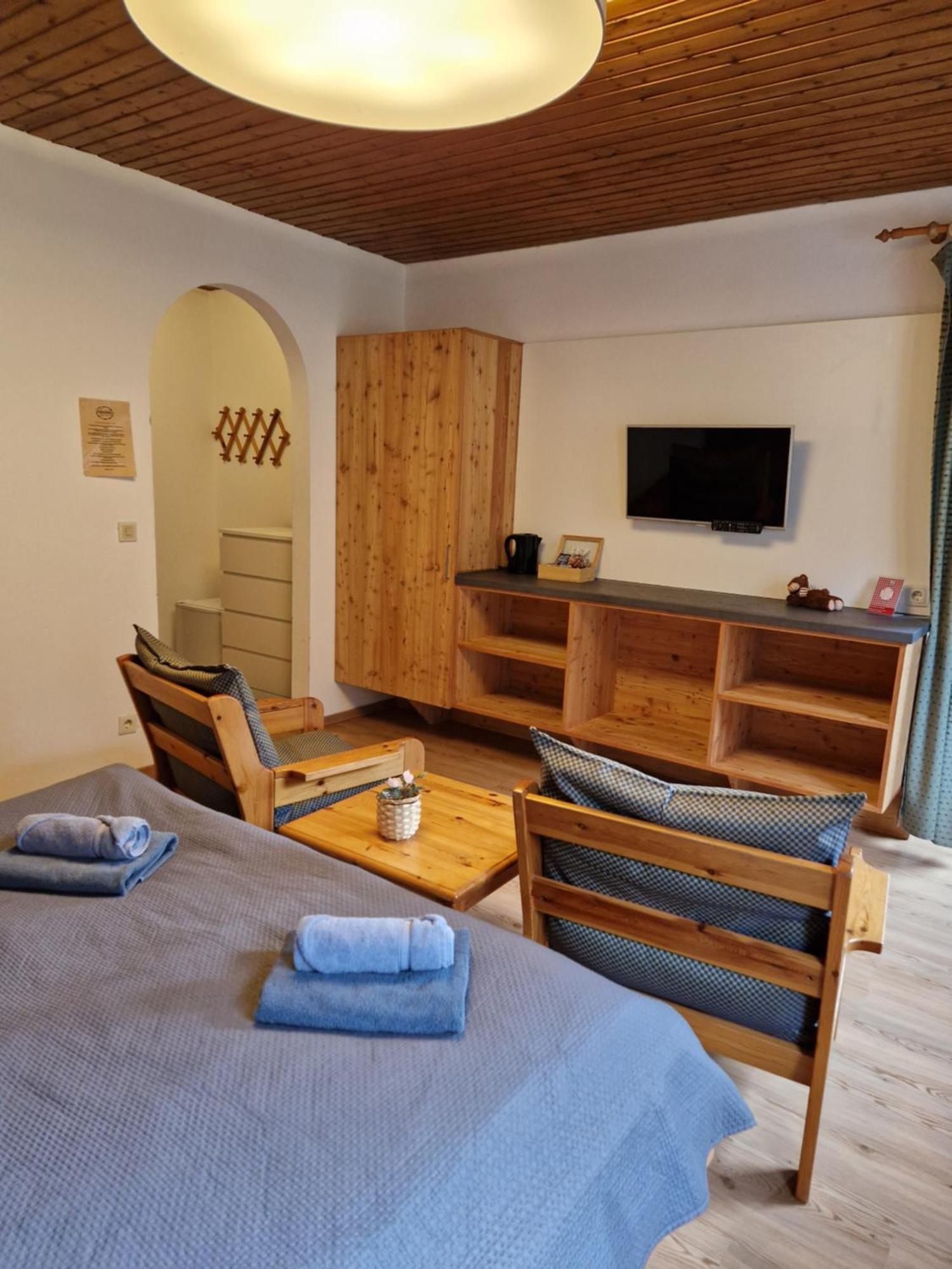 Bed and Breakfast Garni Baerenwirt Лойташ Екстер'єр фото