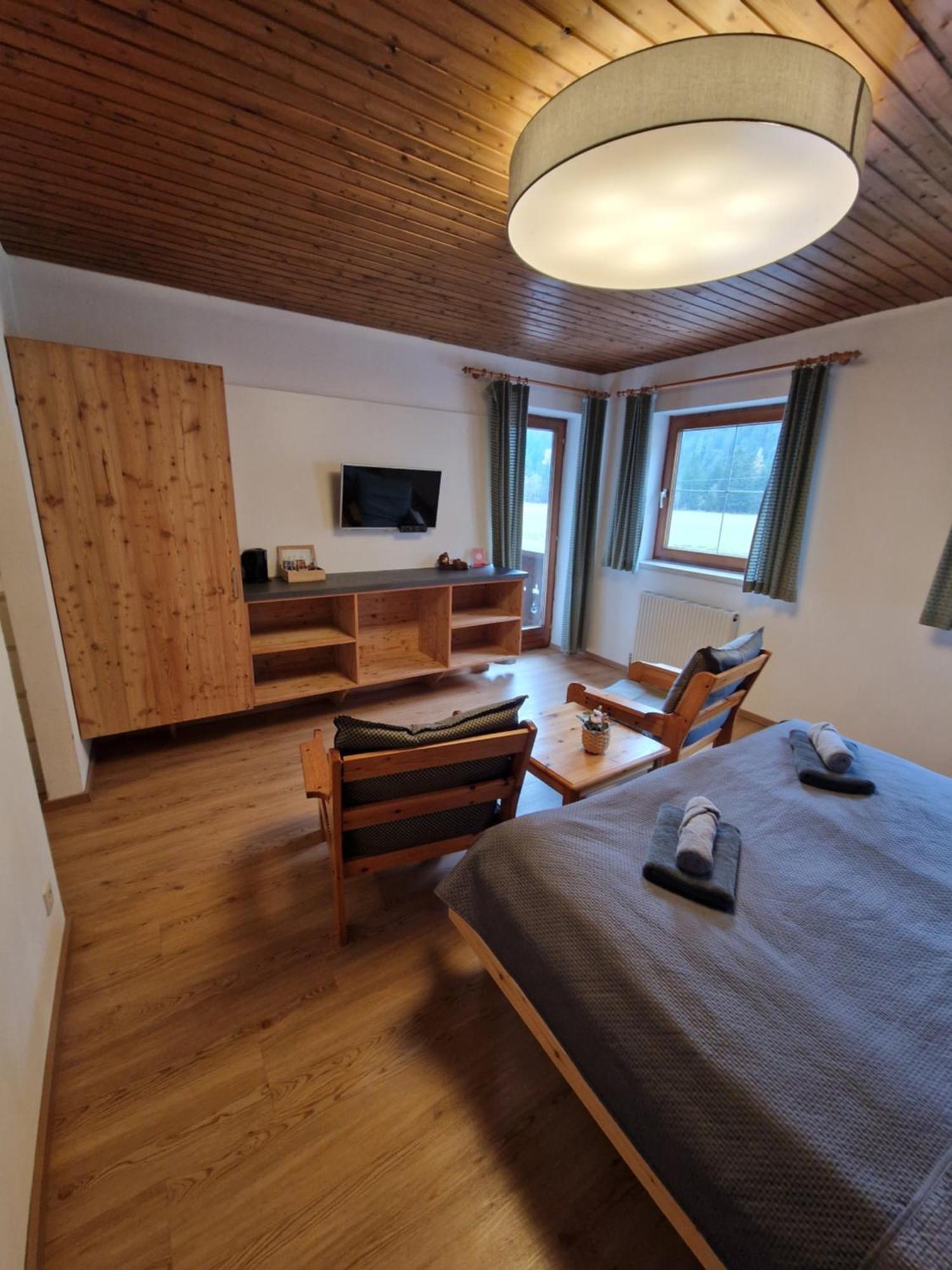 Bed and Breakfast Garni Baerenwirt Лойташ Екстер'єр фото