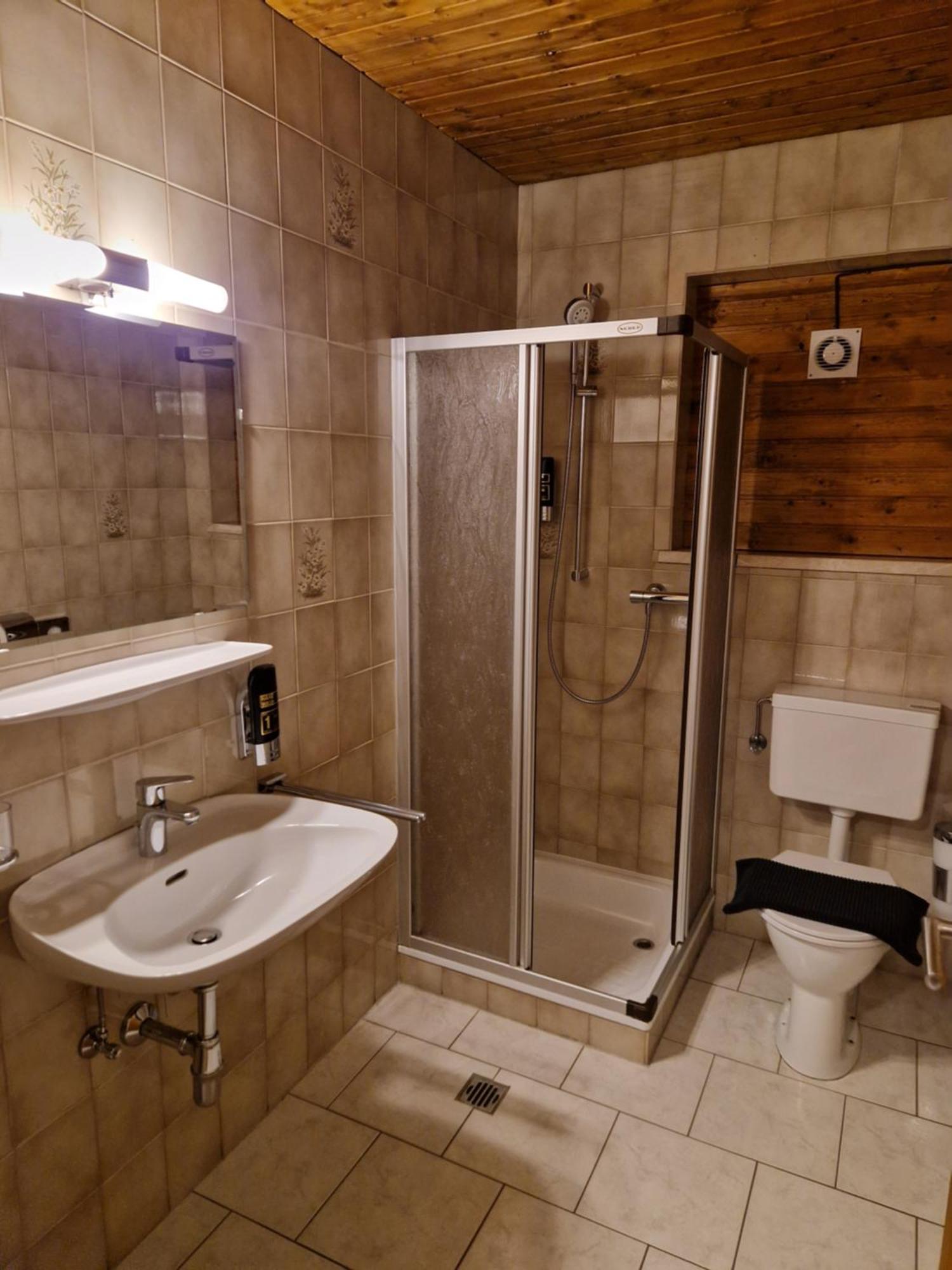 Bed and Breakfast Garni Baerenwirt Лойташ Екстер'єр фото