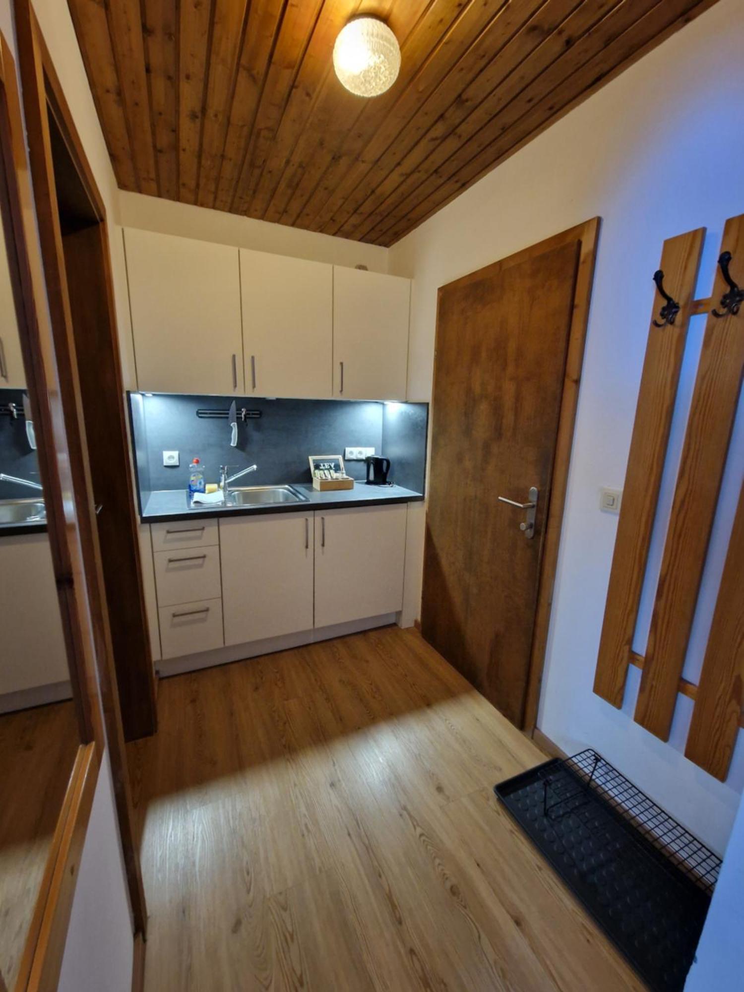 Bed and Breakfast Garni Baerenwirt Лойташ Екстер'єр фото