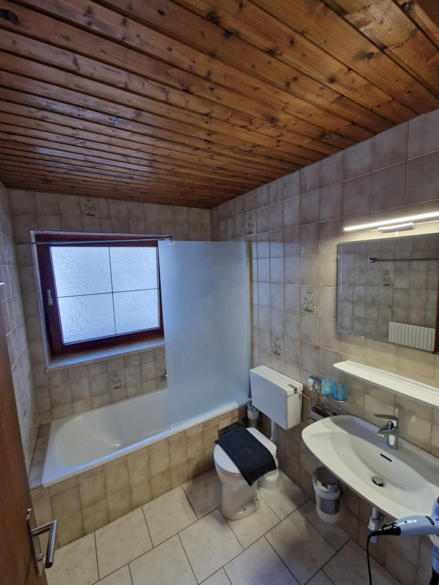 Bed and Breakfast Garni Baerenwirt Лойташ Екстер'єр фото
